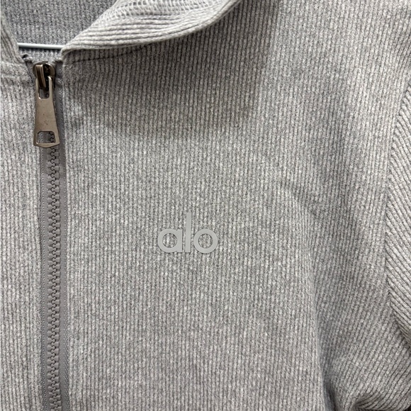 ALO Yoga Zip Up Gray Ribbed Cropped Hoodie - Picture 3 of 3